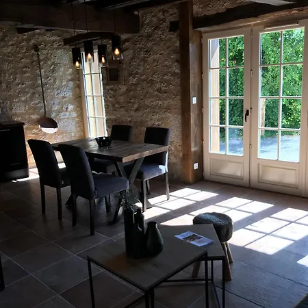 Logis De Chaumiac Сasa de vacaciones *