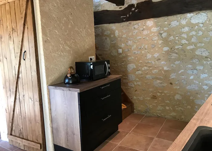 Logis De Chaumiac Bouniagues